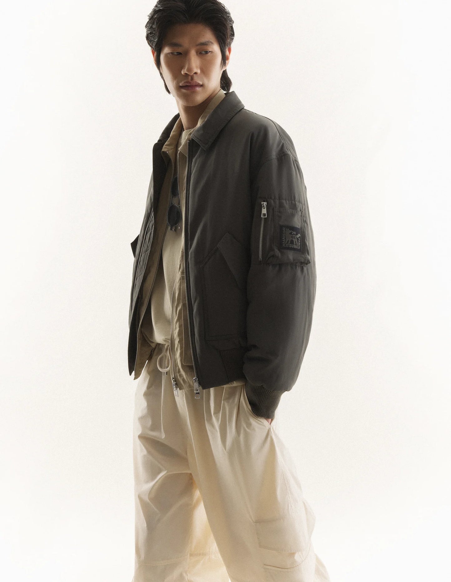 BOMBER JACKET