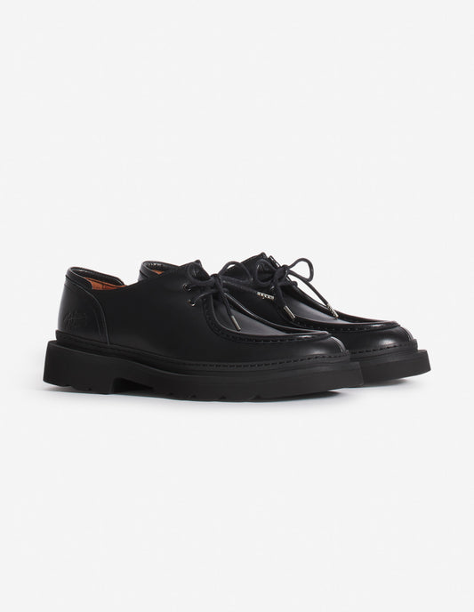 LACE UP DERBIES